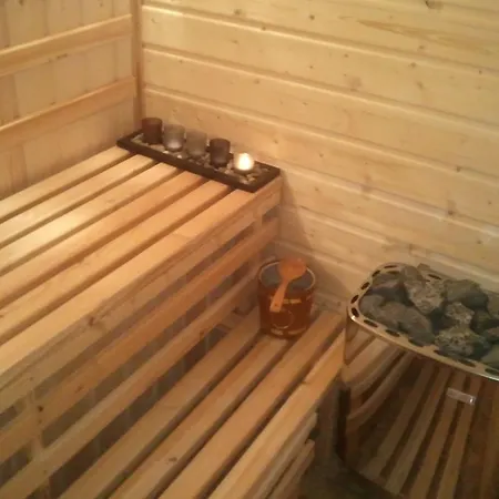 Zbójna Debra Bed and breakfast Golejów